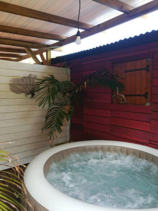 Bungalow Atypique Ti Bambou A 500M De La Plage Sainte-Anne  Luaran gambar